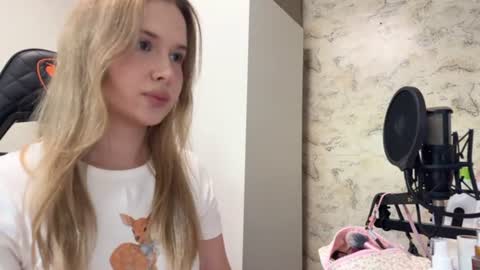 Snapshot of backstage_couple chatting on 18, 7, 2026 backstage_couple online show from 18, 7, 2026