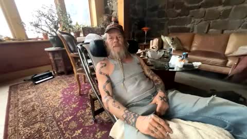 backwoodswolf online show from 21, 3, 2026