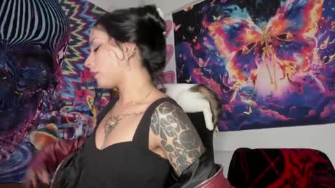 Snapshot of bad_cherry chatting on 27, 5, 2026 Bratty Lanita - independent online show from 27, 5, 2026