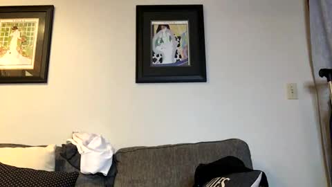 Snapshot of badbi1000 chatting on 4, 11, 2025 badbi1000 online show from 4, 11, 2025