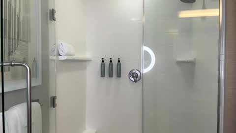 Snapshot of badboyson65 chatting on 9, 3, 2025 HotWifeFun32 online show from 9, 3, 2025