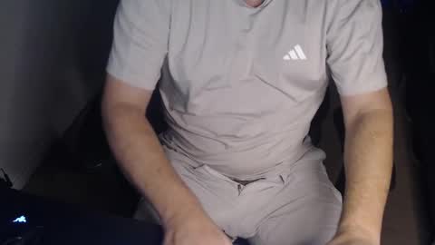 Snapshot of baddaddy77 chatting on 7, 10, 2025 baddaddy77 online show from 7, 10, 2025