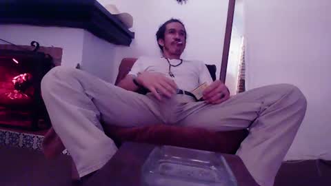 Snapshot of badhombremx chatting on 19, 7, 2026 Mexican livin Off the Wall online show from 19, 7, 2026