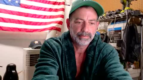 Snapshot of badnightwolf chatting on 15, 9, 2025 Silver online show from 15, 9, 2025