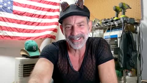 Snapshot of badnightwolf chatting on 20, 9, 2025 Silver online show from 20, 9, 2025