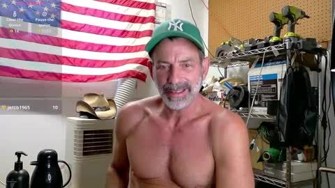 Snapshot of badnightwolf chatting on 21, 9, 2025 Silver online show from 21, 9, 2025