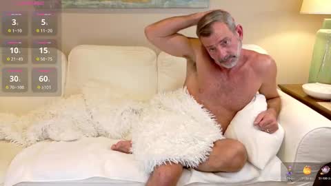 Snapshot of badnightwolf chatting on 12, 10, 2025 Silver online show from 12, 10, 2025