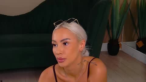 Snapshot of bailey_rush chatting on 14, 9, 2025 bailey_rush online show from 14, 9, 2025