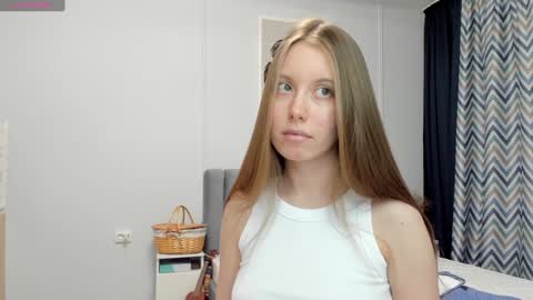 Snapshot of bam_bi chatting on 13, 12, 2024 Kira online show from 13, 12, 2024