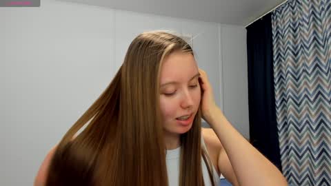 Snapshot of bam_bi chatting on 26, 12, 2024 Kira online show from 26, 12, 2024