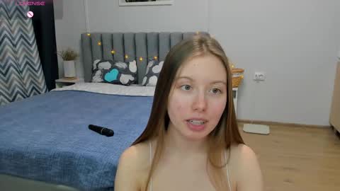 Snapshot of bam_bi chatting on 10, 2, 2025 Kira online show from 10, 2, 2025