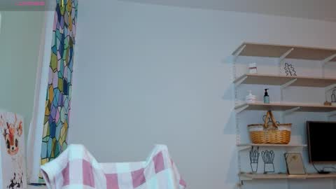 Snapshot of bam_bi chatting on 13, 10, 2025 Kira online show from 13, 10, 2025