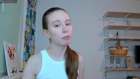 Snapshot of bam_bi chatting on 28, 10, 2025 Kira online show from 28, 10, 2025