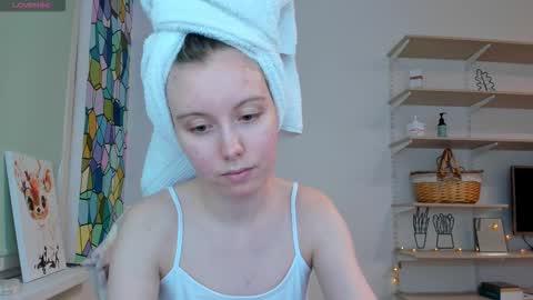 Snapshot of bam_bi chatting on 15, 12, 2025 Kira online show from 15, 12, 2025