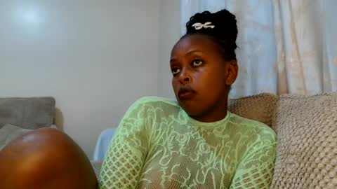 Snapshot of bambi_e chatting on 22, 6, 2026 bambi_e online show from 22, 6, 2026