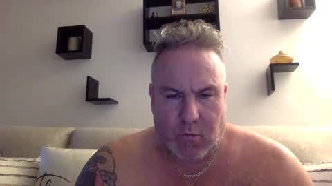 banana5289 online show from 10, 1, 2025