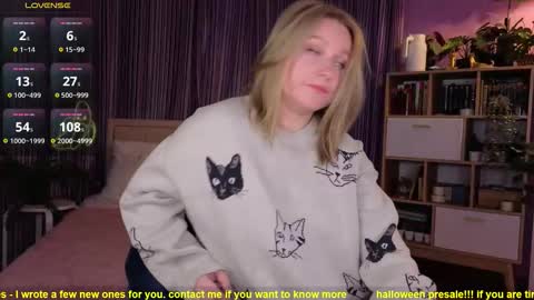 Snapshot of bananarum chatting on 12, 10, 2025 Allie online show from 12, 10, 2025