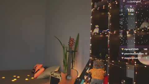 Snapshot of bananya_kitty chatting on 9, 12, 2024 Ellen and online show from 9, 12, 2024