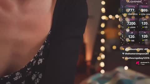 Snapshot of bananya_kitty chatting on 17, 2, 2025 Ellen and online show from 17, 2, 2025