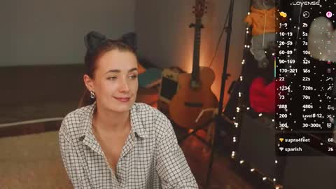 Snapshot of bananya_kitty chatting on 12, 11, 2025 Ellen and online show from 12, 11, 2025