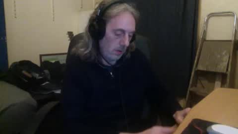 Snapshot of bangintoleather chatting on 23, 10, 2025 bangintoleather online show from 23, 10, 2025