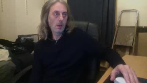 Snapshot of bangintoleather chatting on 23, 11, 2025 bangintoleather online show from 23, 11, 2025