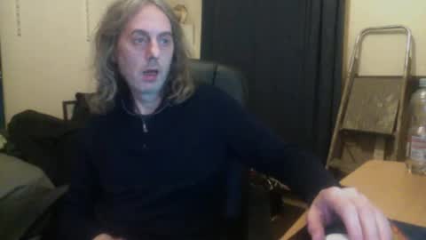 Snapshot of bangintoleather chatting on 15, 12, 2025 bangintoleather online show from 15, 12, 2025