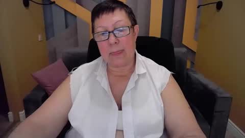 Snapshot of barbaraturners chatting on 6, 1, 2025 barbaraturners online show from 6, 1, 2025