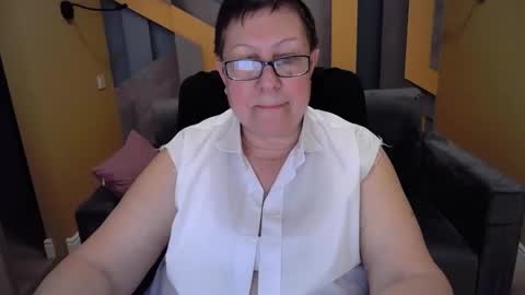 Snapshot of barbaraturners chatting on 8, 1, 2025 barbaraturners online show from 8, 1, 2025