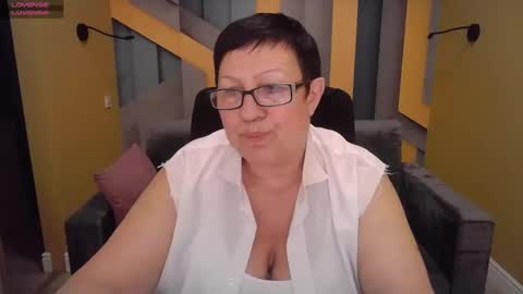 Snapshot of barbaraturners chatting on 8, 2, 2025 barbaraturners online show from 8, 2, 2025