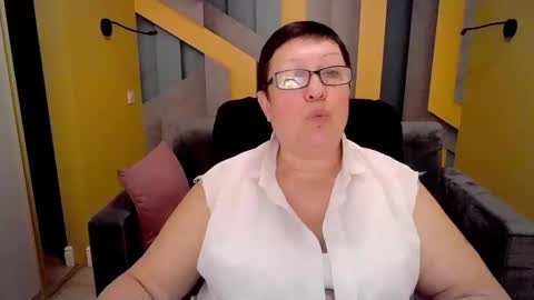 Snapshot of barbaraturners chatting on 10, 2, 2025 barbaraturners online show from 10, 2, 2025