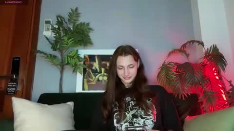 Snapshot of barbie_bi chatting on 3, 2, 2025 My name is Molly. Please say hello I like talking to you. If you have any wishes or obscene desires please use the tip menu online show from 3, 2, 2025