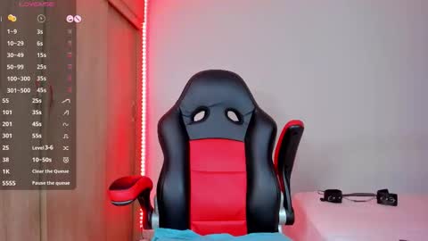 Nicolle  online show from 8, 3, 2026