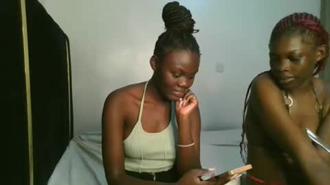 Snapshot of barbie_queen2 chatting on 17, 9, 2025 queen online show from 17, 9, 2025