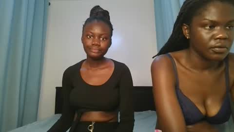 Snapshot of barbie_queen2 chatting on 2, 10, 2025 queen online show from 2, 10, 2025