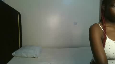 Snapshot of barbie_queen2 chatting on 3, 10, 2025 queen online show from 3, 10, 2025