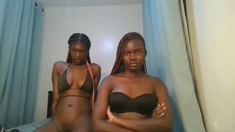 Snapshot of barbie_queen2 chatting on 2, 12, 2025 queen online show from 2, 12, 2025