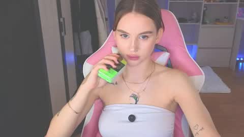 Snapshot of barbieee_doll chatting on 8, 6, 2026 Eva online show from 8, 6, 2026
