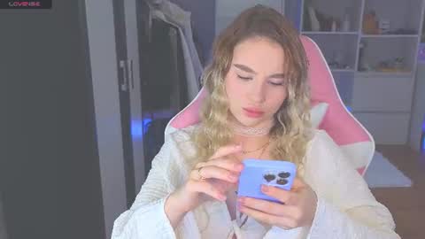 Snapshot of barbieee_doll chatting on 18, 6, 2026 Eva online show from 18, 6, 2026