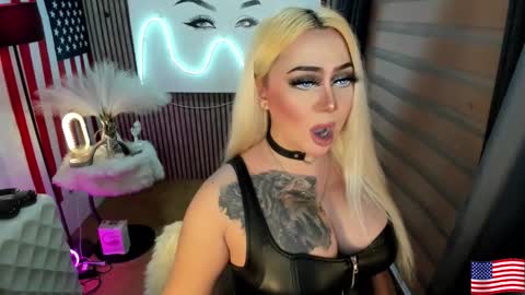 Miss Alexa Fields  online show from 23, 9, 2025