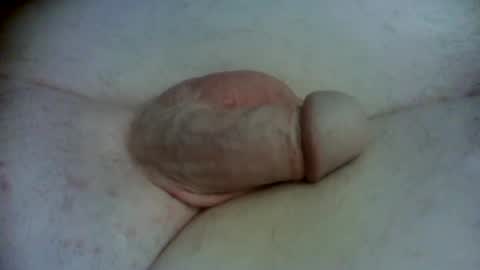 Snapshot of barenaked07 chatting on 4, 12, 2024 barenaked07 online show from 4, 12, 2024