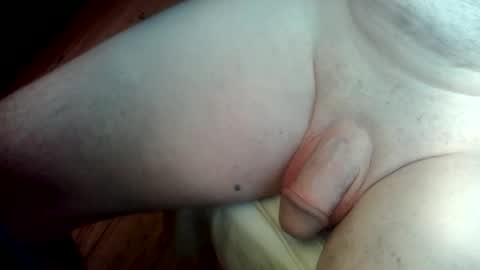 Snapshot of barenaked07 chatting on 5, 12, 2024 barenaked07 online show from 5, 12, 2024