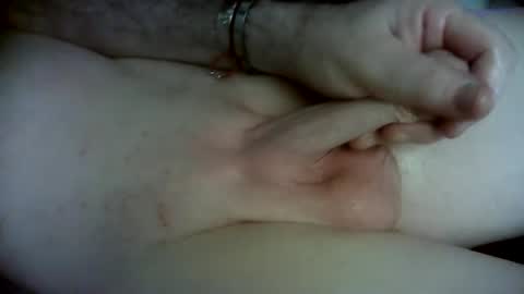 Snapshot of barenaked07 chatting on 5, 1, 2025 barenaked07 online show from 5, 1, 2025