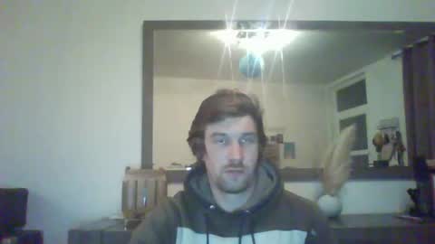 Snapshot of basteleus1 chatting on 19, 2, 2025 basteleus1 online show from 19, 2, 2025