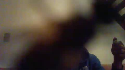 Snapshot of basteleus1 chatting on 3, 10, 2025 basteleus1 online show from 3, 10, 2025