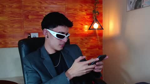 Bastian online show from 7, 2, 2025