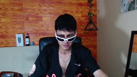 Bastian online show from 12, 2, 2025