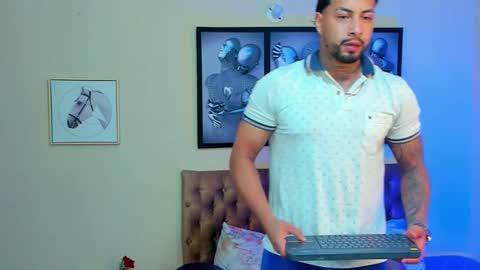 Snapshot of bastian_jones1 chatting on 4, 1, 2025 bastian_jones1 online show from 4, 1, 2025