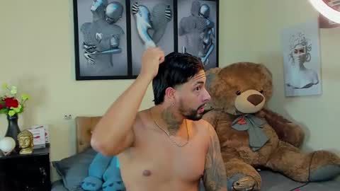 Snapshot of bastian_jones1 chatting on 16, 2, 2025 bastian_jones1 online show from 16, 2, 2025