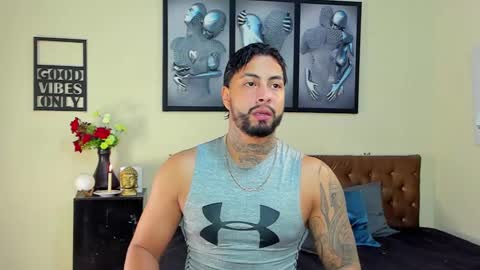 Snapshot of bastian_jones1 chatting on 1, 3, 2025 bastian_jones1 online show from 1, 3, 2025